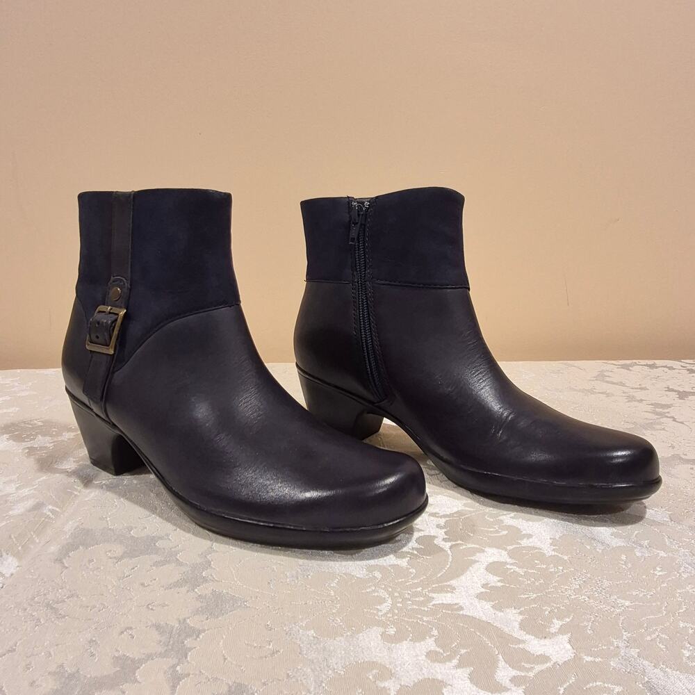 Clarks Ingalls Dover Womens Navy Leather Buckle Zip Heeled Ankle Boots Size 7.5N